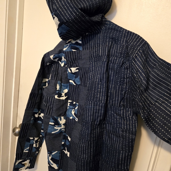 Medium Emotionally Unavailable button up - Picture 9 of 11